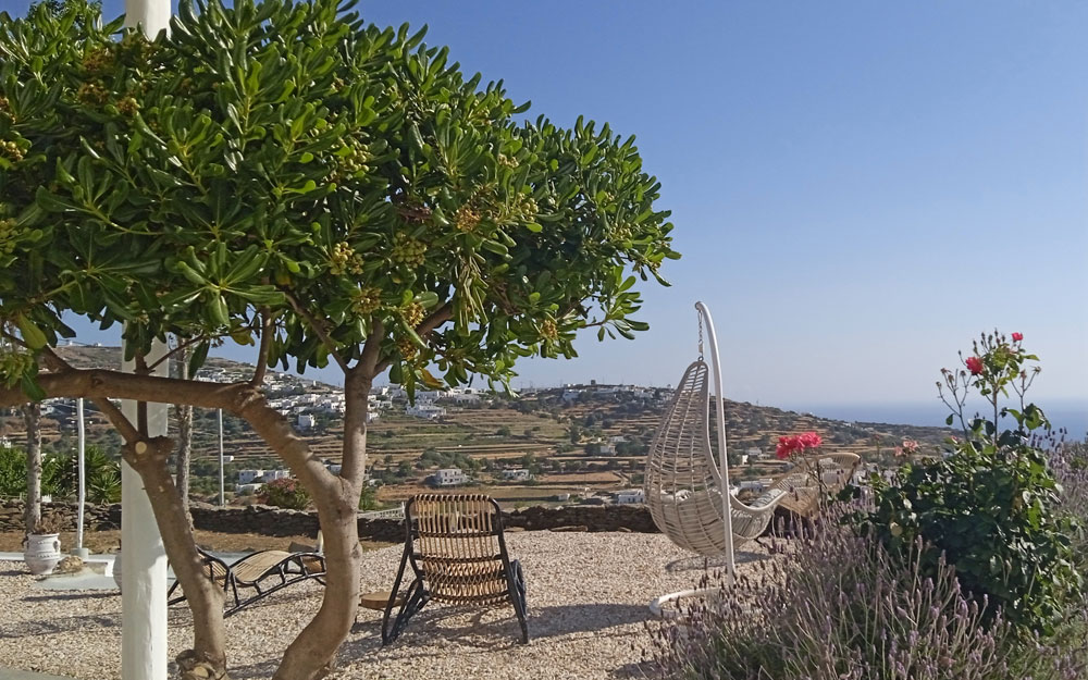 The patio of ViewLight in Sifnos